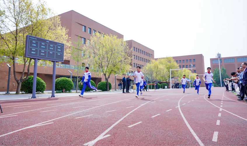 第二新華中學(xué)智慧操場(chǎng).png
